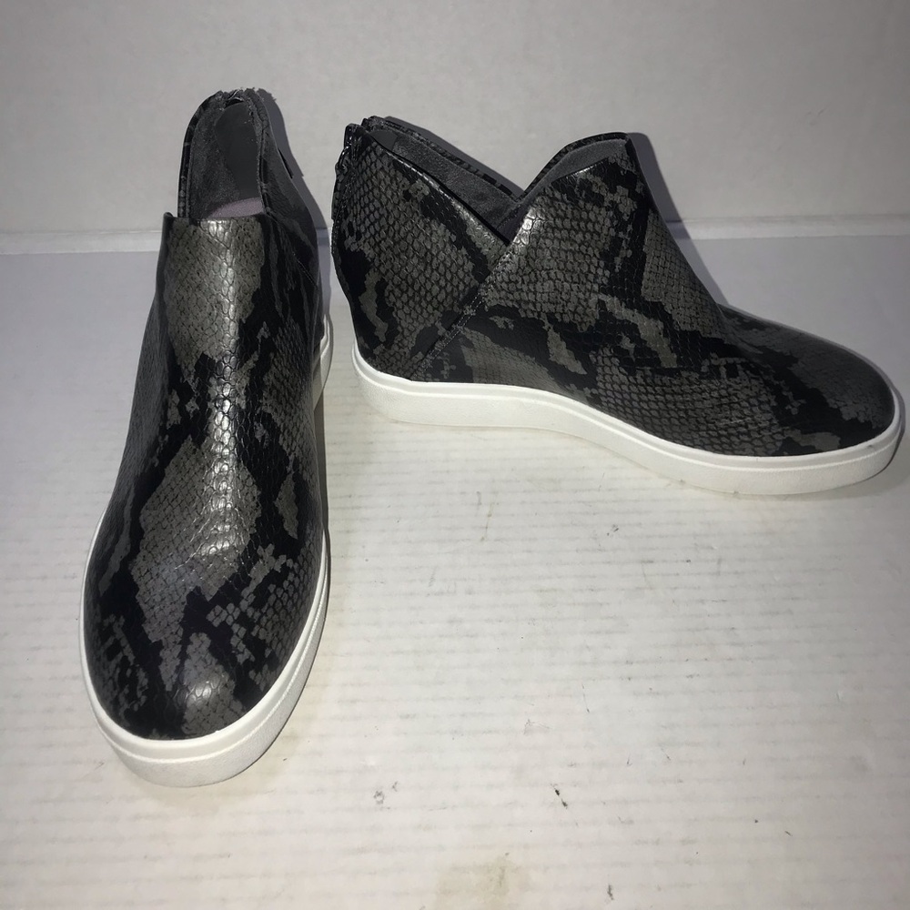 NWOB Dr. Scholl's Madison Hi Grey Snake Comfort Insole Wedges Sneakers Sz 6.5
